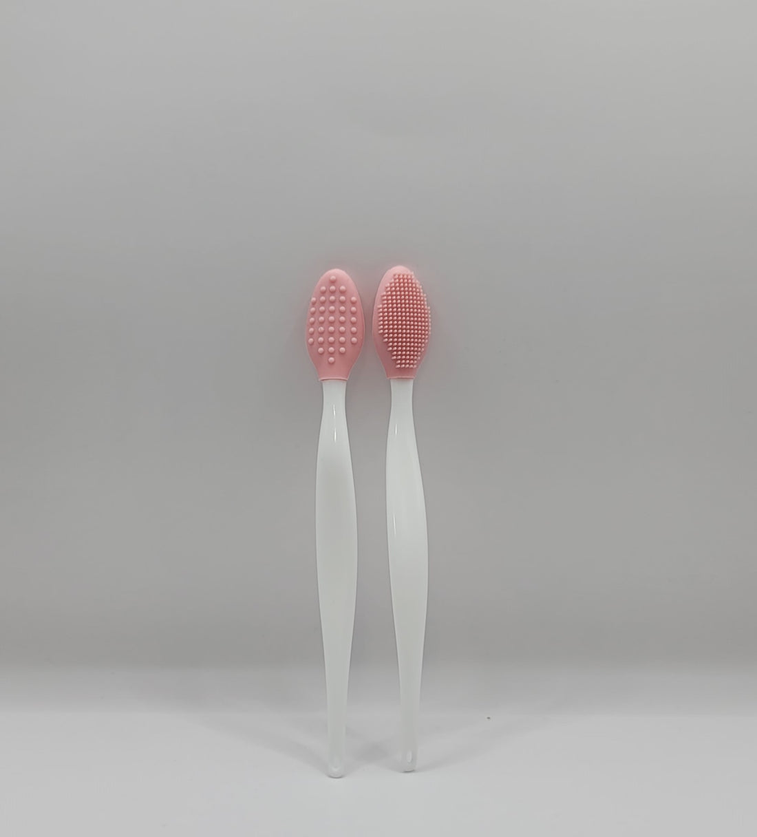 Lip double sided exfoliating brush